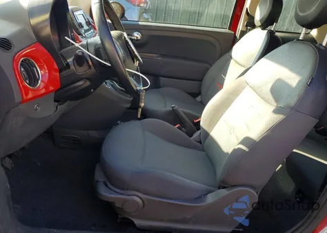 2016 Fiat 500 Pop z USA, uszkodzony, nr VIN 3C3CFFARXGT205497